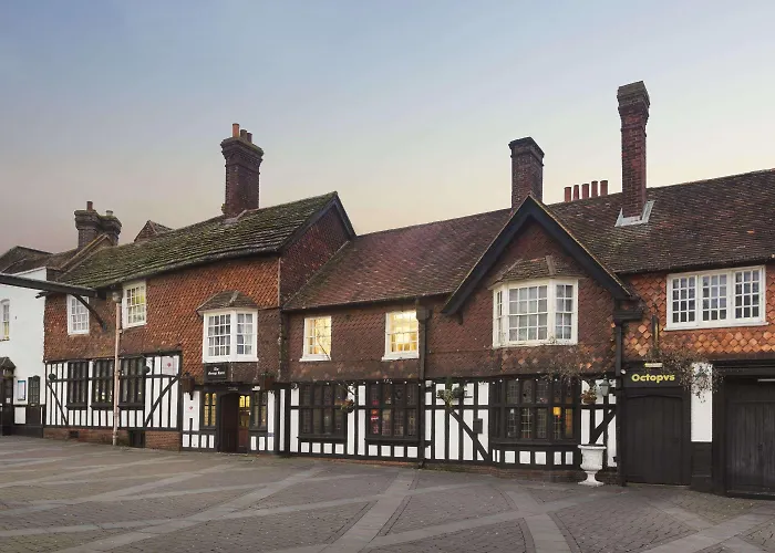 London Gatwick Hotel Parking Options